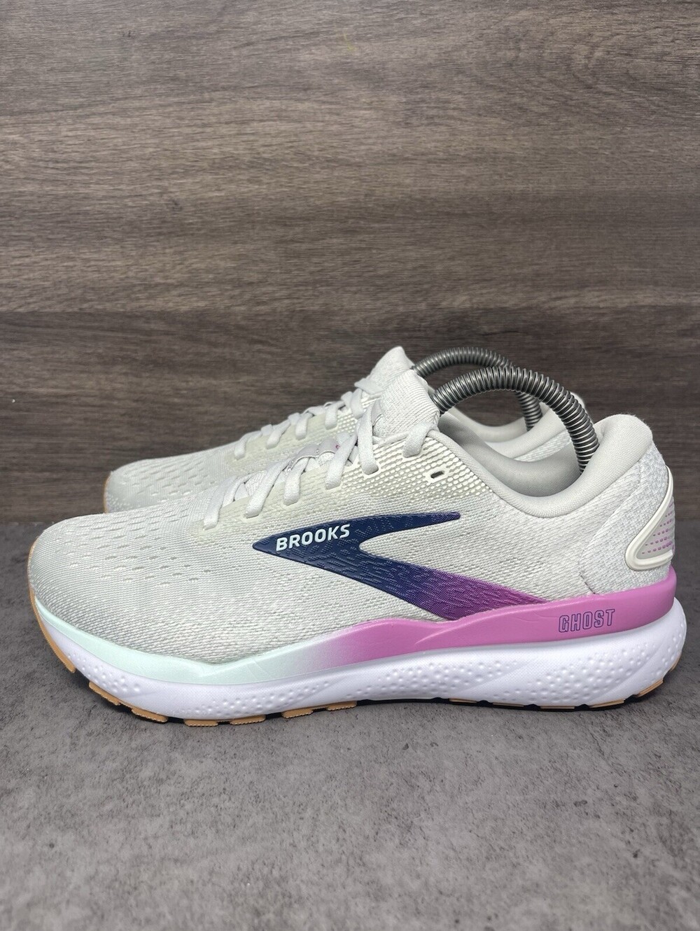 Brooks Ghost 16 White Pink Size 8.5 Womens Wide Running Walking Shoes